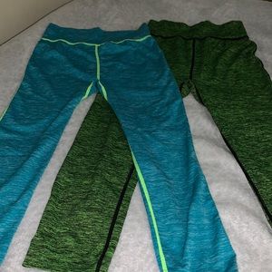 2 cropped yoga pants set NWOT